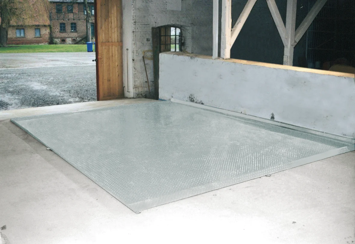 Basic fuel dispensing area, grey